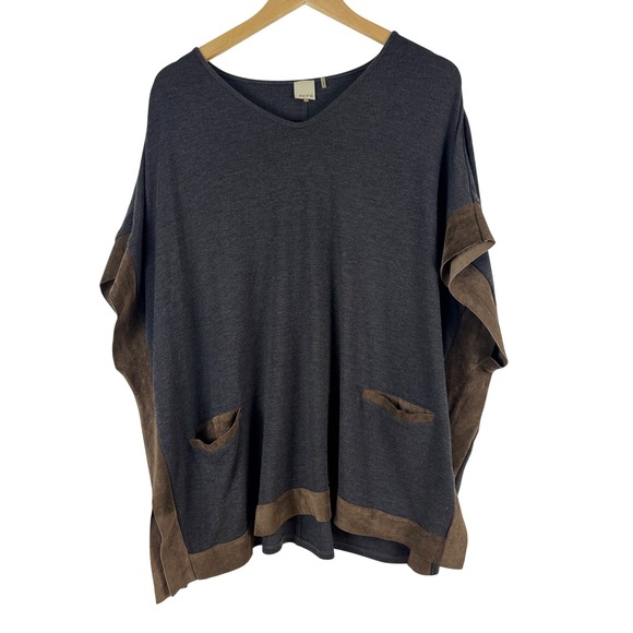 ecru Sweaters - Ecru Women's Charcoal Gray Leather Trim Poncho‎ Sweater Size M